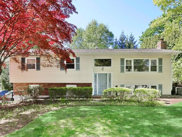 7 Old Hempstead Road , New City, NY 10956
