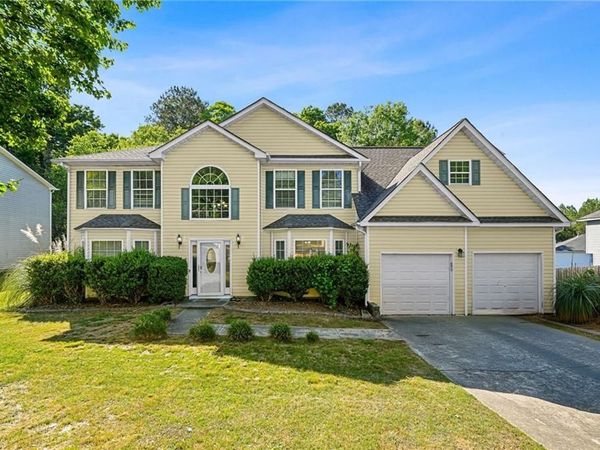 7531 Petal Place , Fairburn, GA 30213
