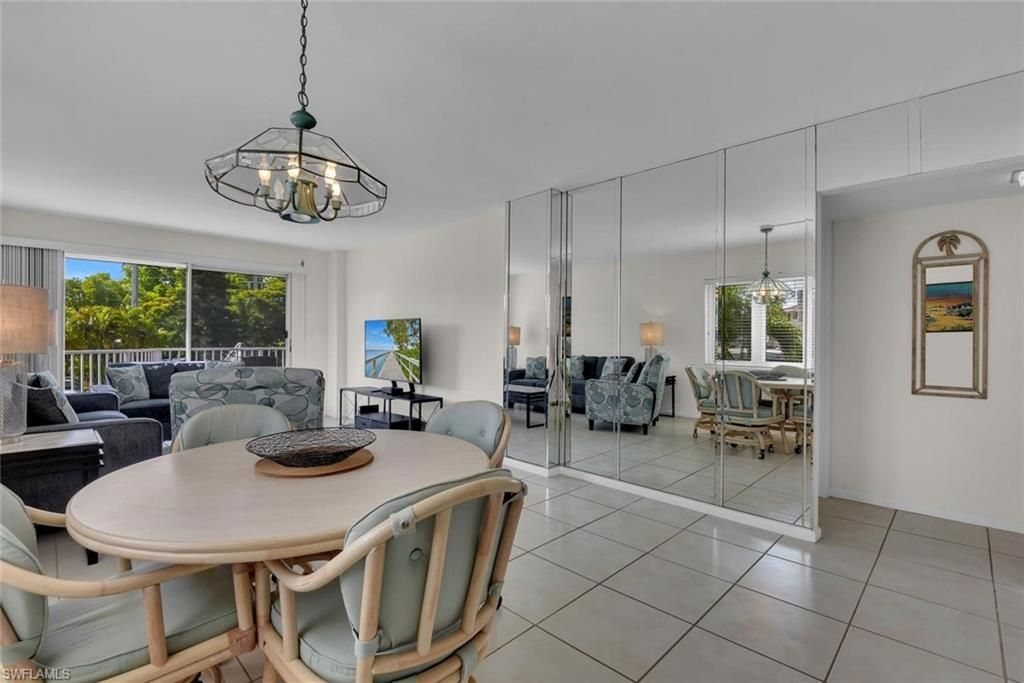 1300 Gulf Shore Blvd N, Unit 205, Naples, FL 34102 Photo