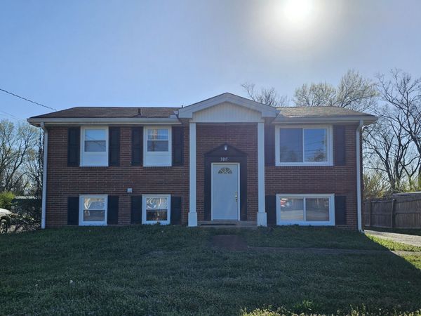 3815 Sam Boney Dr , Nashville, TN 37211