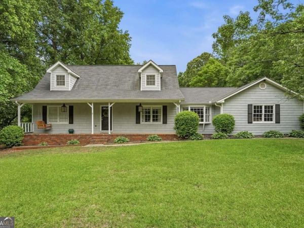 2134 E Cherokee Drive, Woodstock, GA 30188