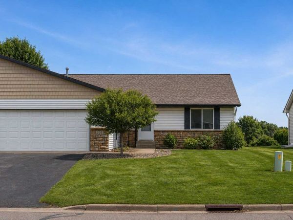 905 W Ridge Court, New Richmond, WI 54017