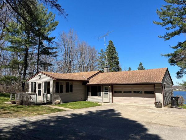 33600 Leisure Drive, Cushing, MN 56443