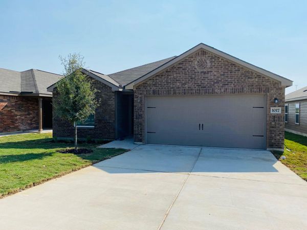 1017 Riverdale CV, Jarrell, TX 76537