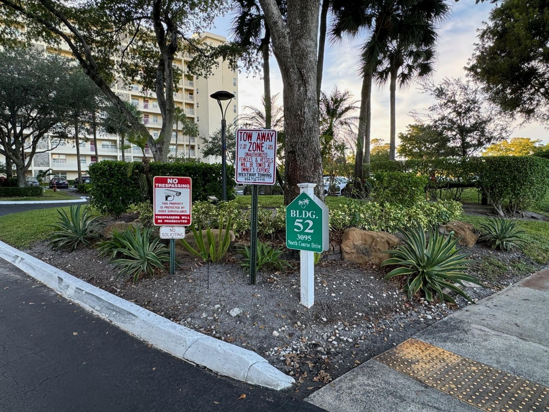 3095 N Course Drive, Pompano Beach, FL 33069 Photo