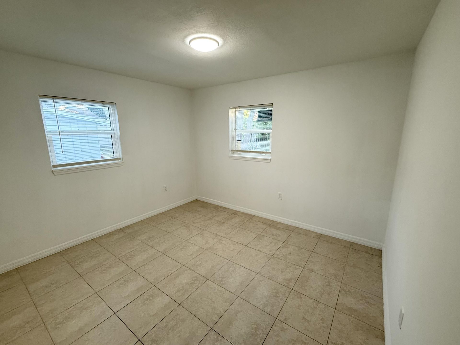 912 SE Tarpon Avenue, Stuart, FL 34994 Photo