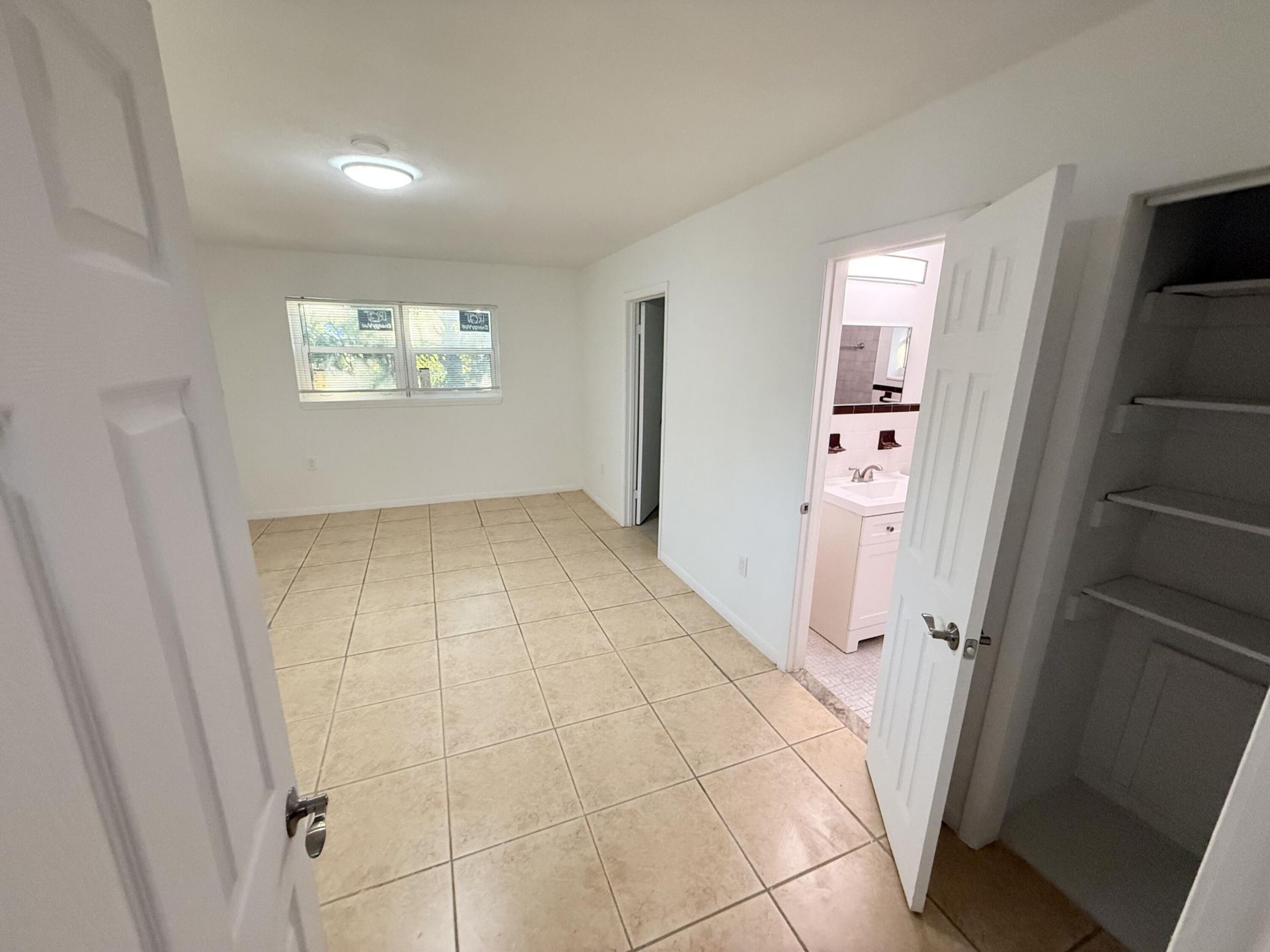 912 SE Tarpon Avenue, Stuart, FL 34994 Photo