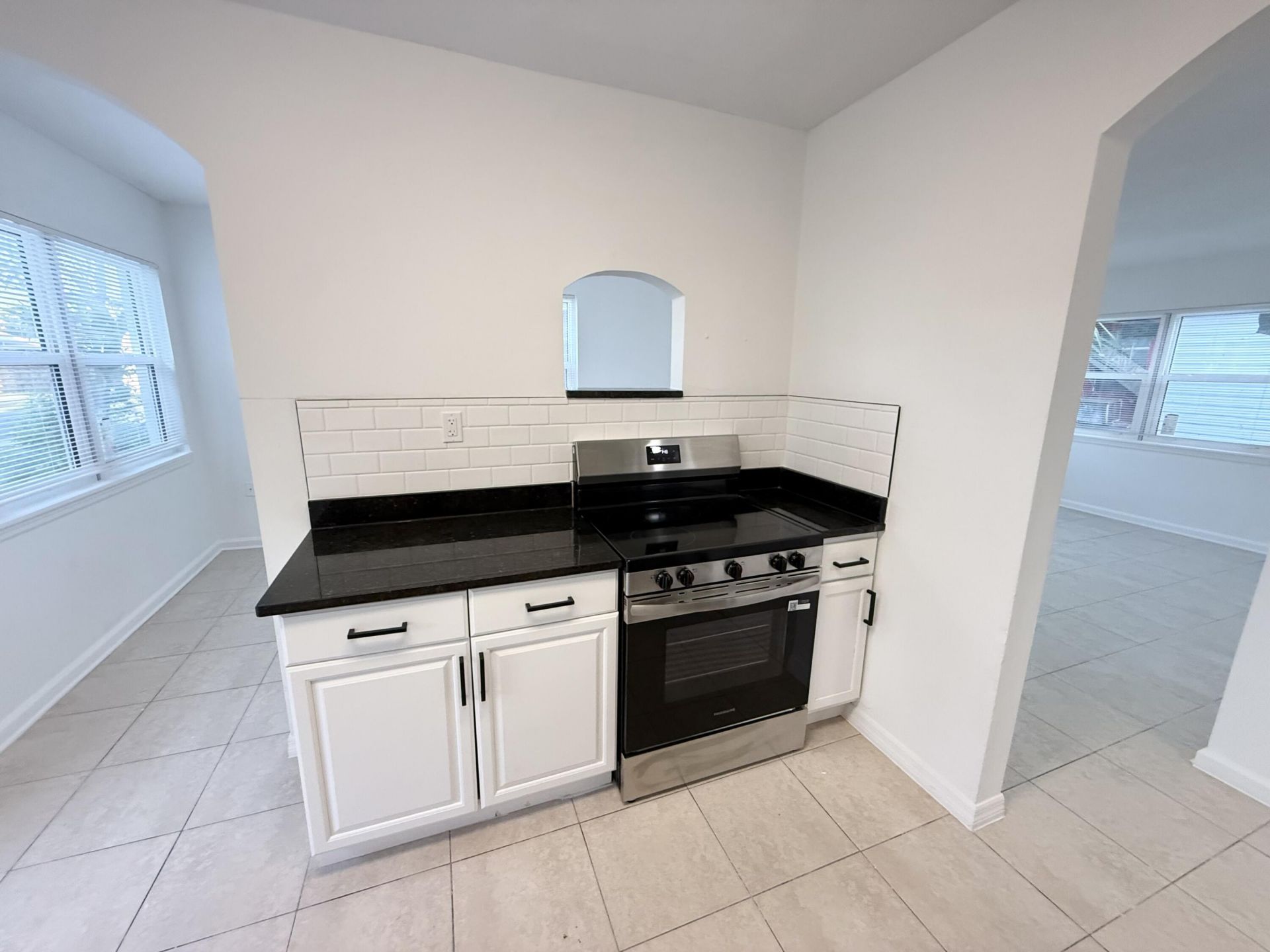 912 SE Tarpon Avenue, Stuart, FL 34994 Photo