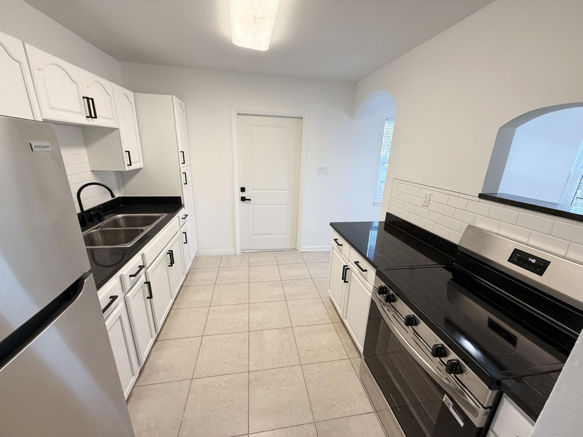 912 SE Tarpon Avenue, Stuart, FL 34994 Photo