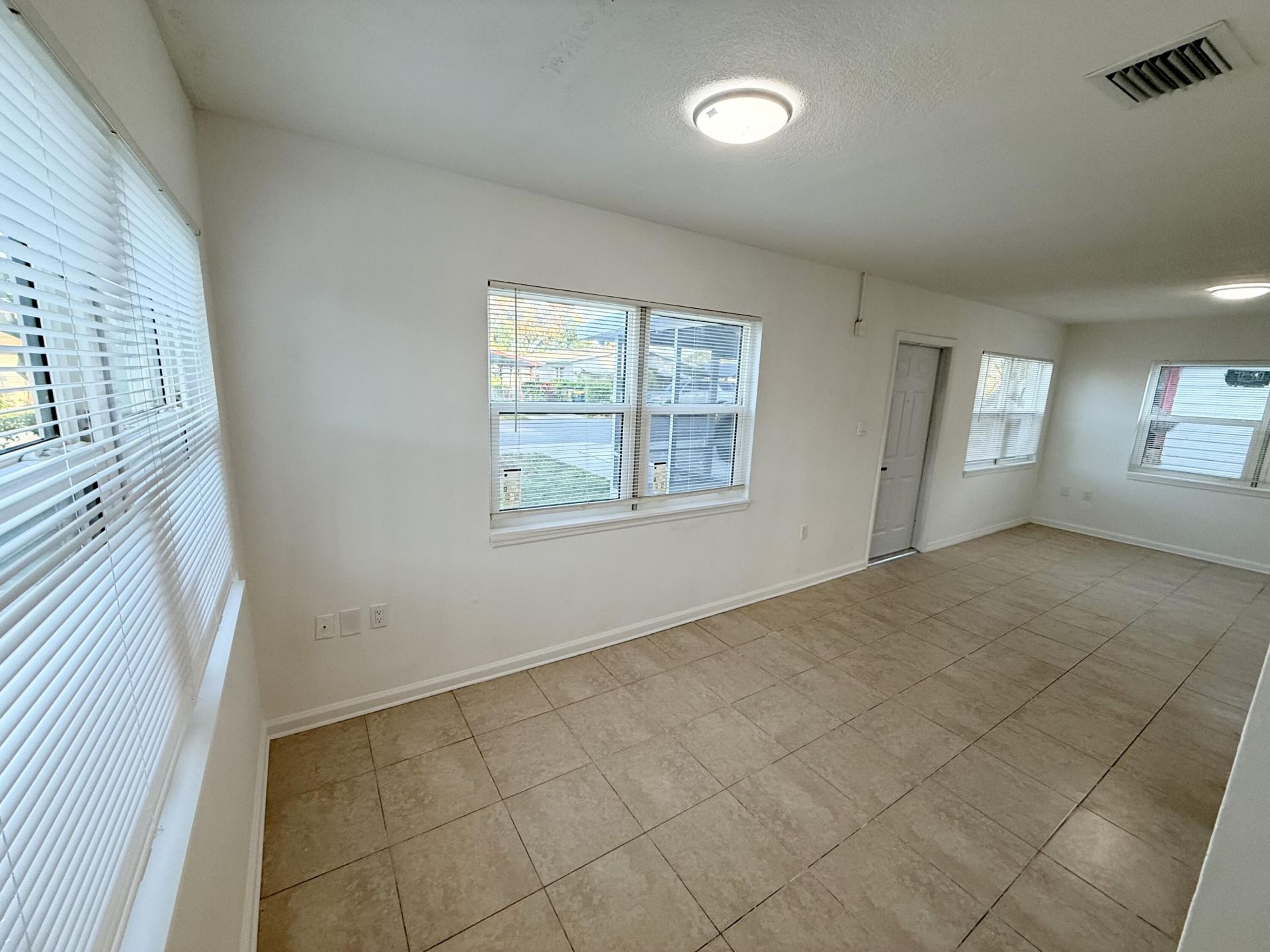 912 SE Tarpon Avenue, Stuart, FL 34994 Photo