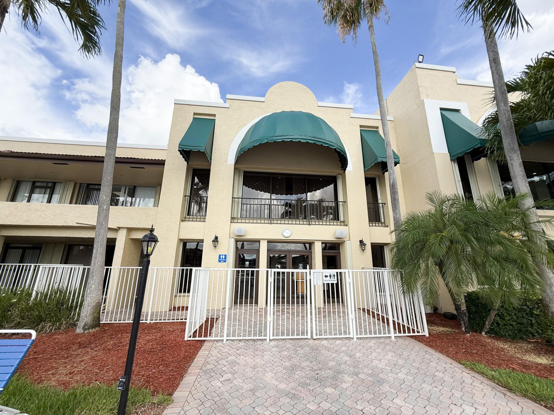 9491 Evergreen Place, Unit 405, Davie, FL 33324 Photo