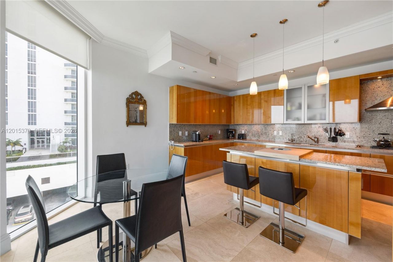 16047 Collins Ave , Unit 704, Sunny Isles Beach, FL 33160 Photo