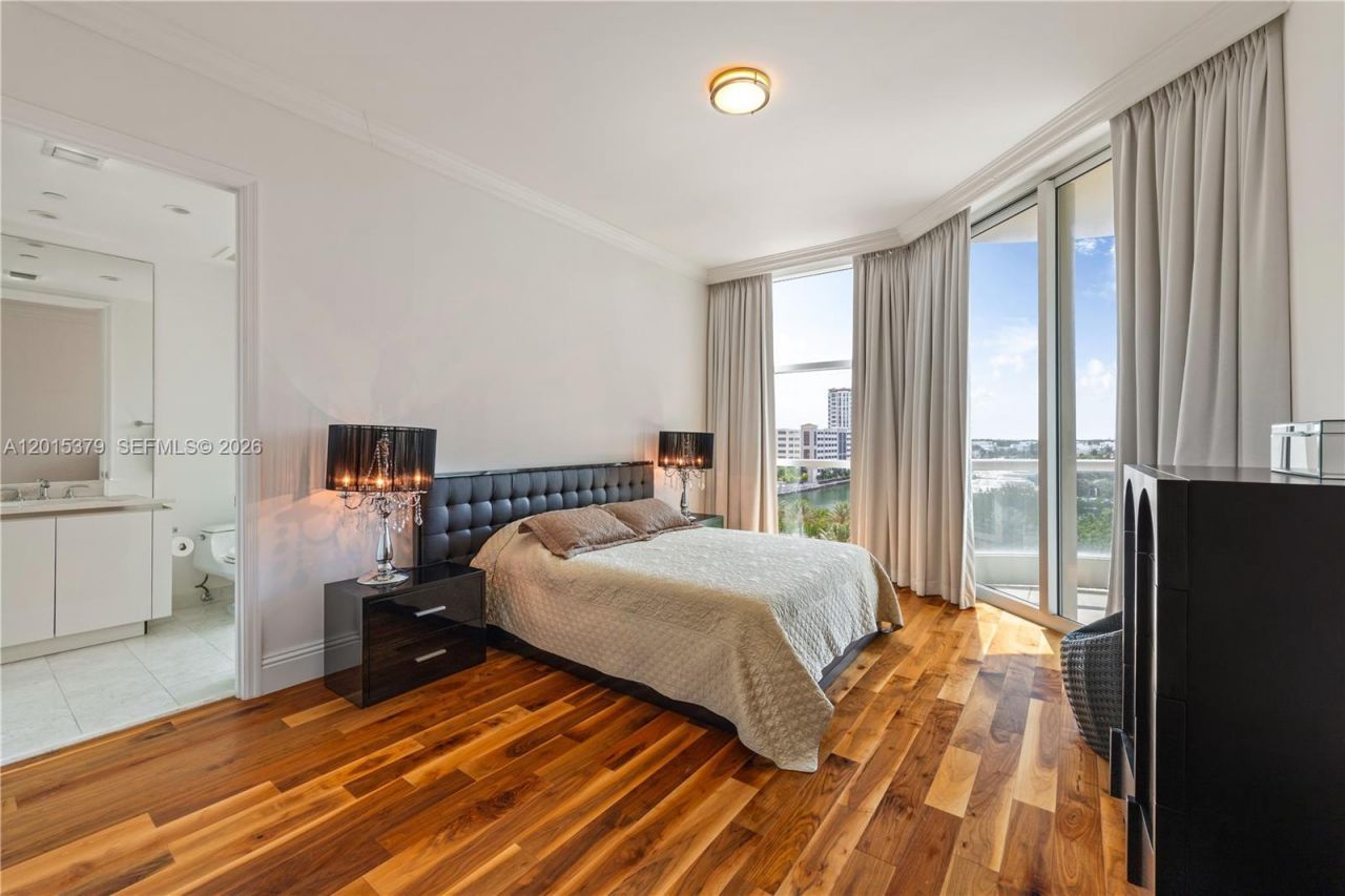 16047 Collins Ave , Unit 704, Sunny Isles Beach, FL 33160 Photo