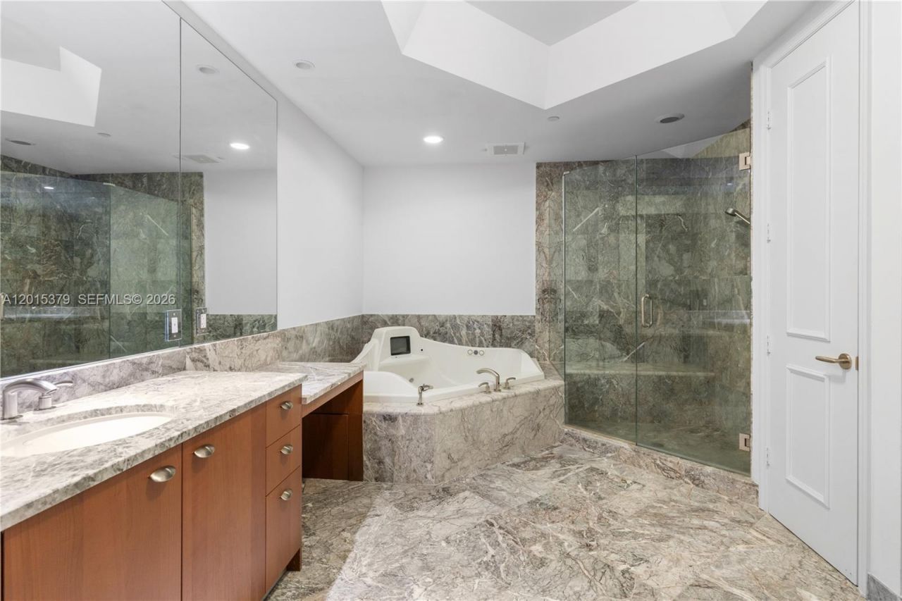 16047 Collins Ave , Unit 704, Sunny Isles Beach, FL 33160 Photo