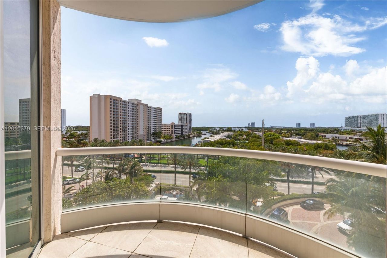 16047 Collins Ave , Unit 704, Sunny Isles Beach, FL 33160 Photo