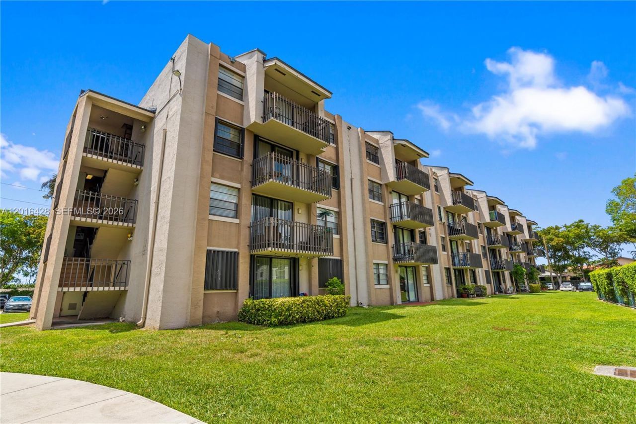 3561 SW 117th Ave , Unit 7-206, Miami, FL 33175 Photo