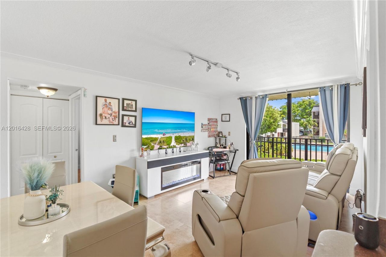 3561 SW 117th Ave , Unit 7-206, Miami, FL 33175 Photo