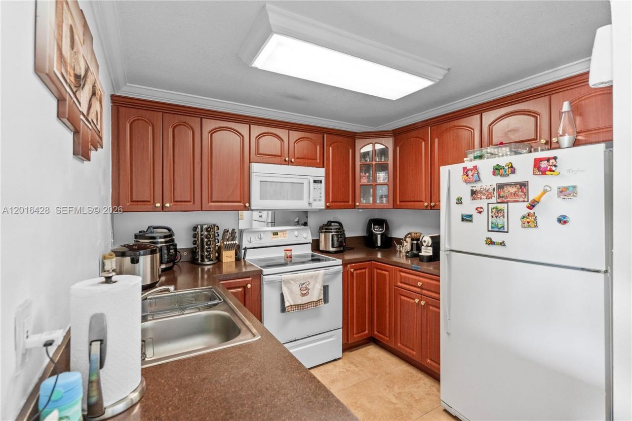 3561 SW 117th Ave , Unit 7-206, Miami, FL 33175 Photo