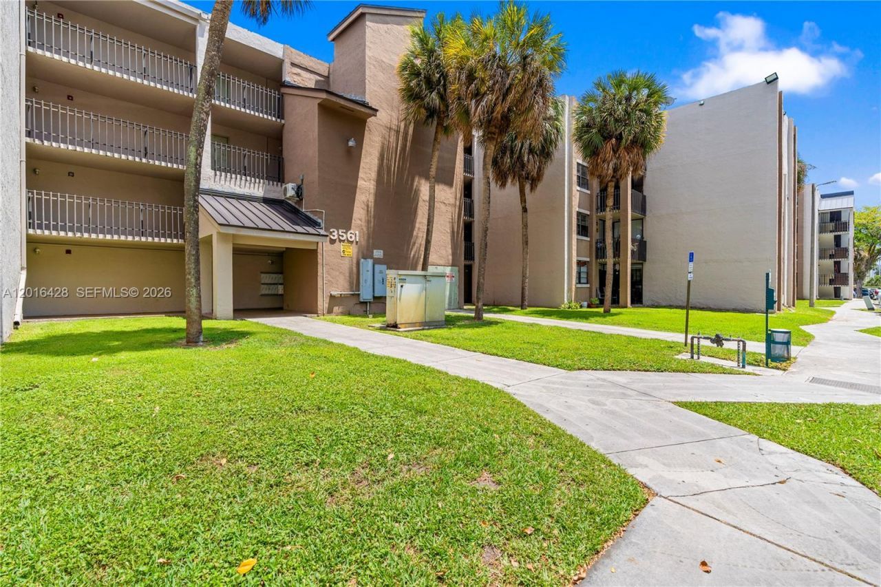 3561 SW 117th Ave , Unit 7-206, Miami, FL 33175 Photo