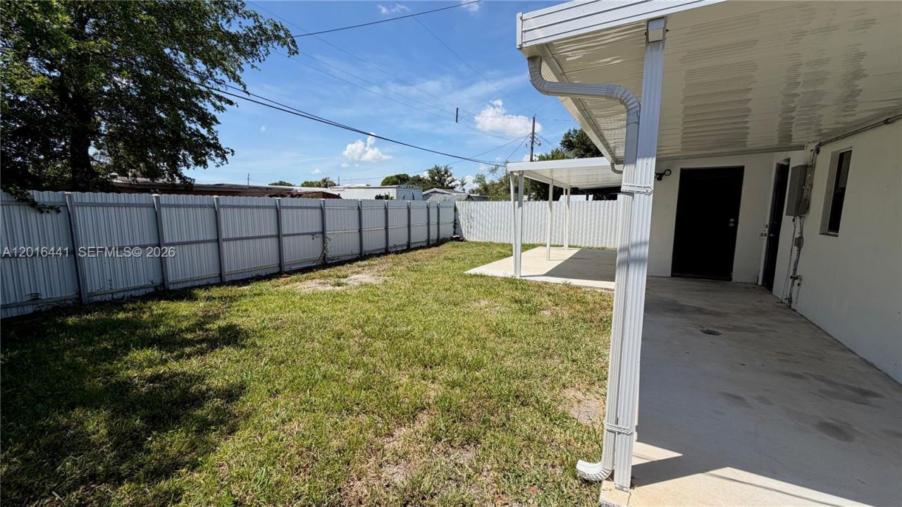 2230 Service Rd , Opa Locka, FL 33054 Photo
