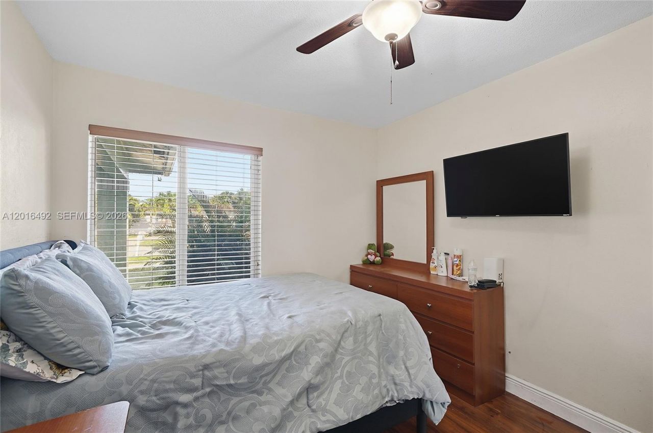8271 NW 68th Ter, Tamarac, FL 33321 Photo