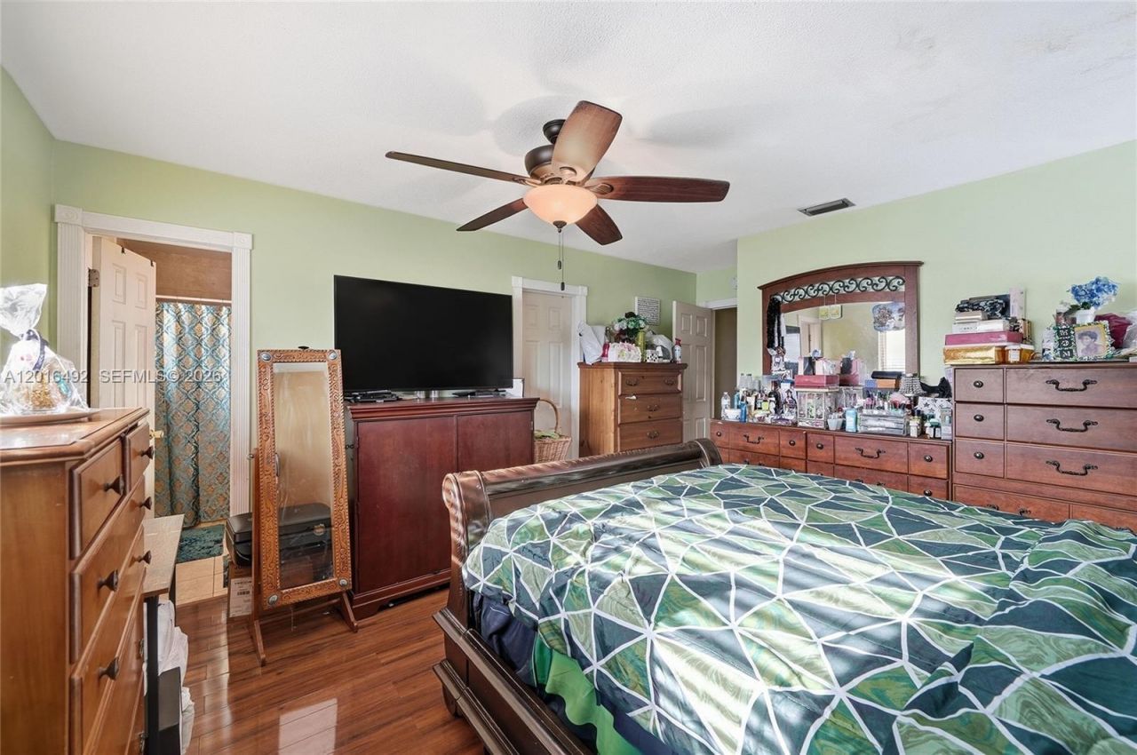 8271 NW 68th Ter, Tamarac, FL 33321 Photo