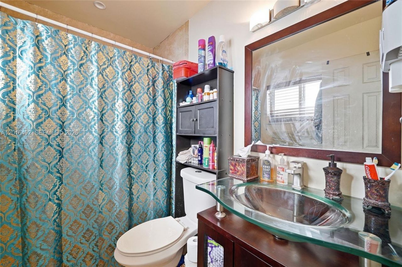8271 NW 68th Ter, Tamarac, FL 33321 Photo