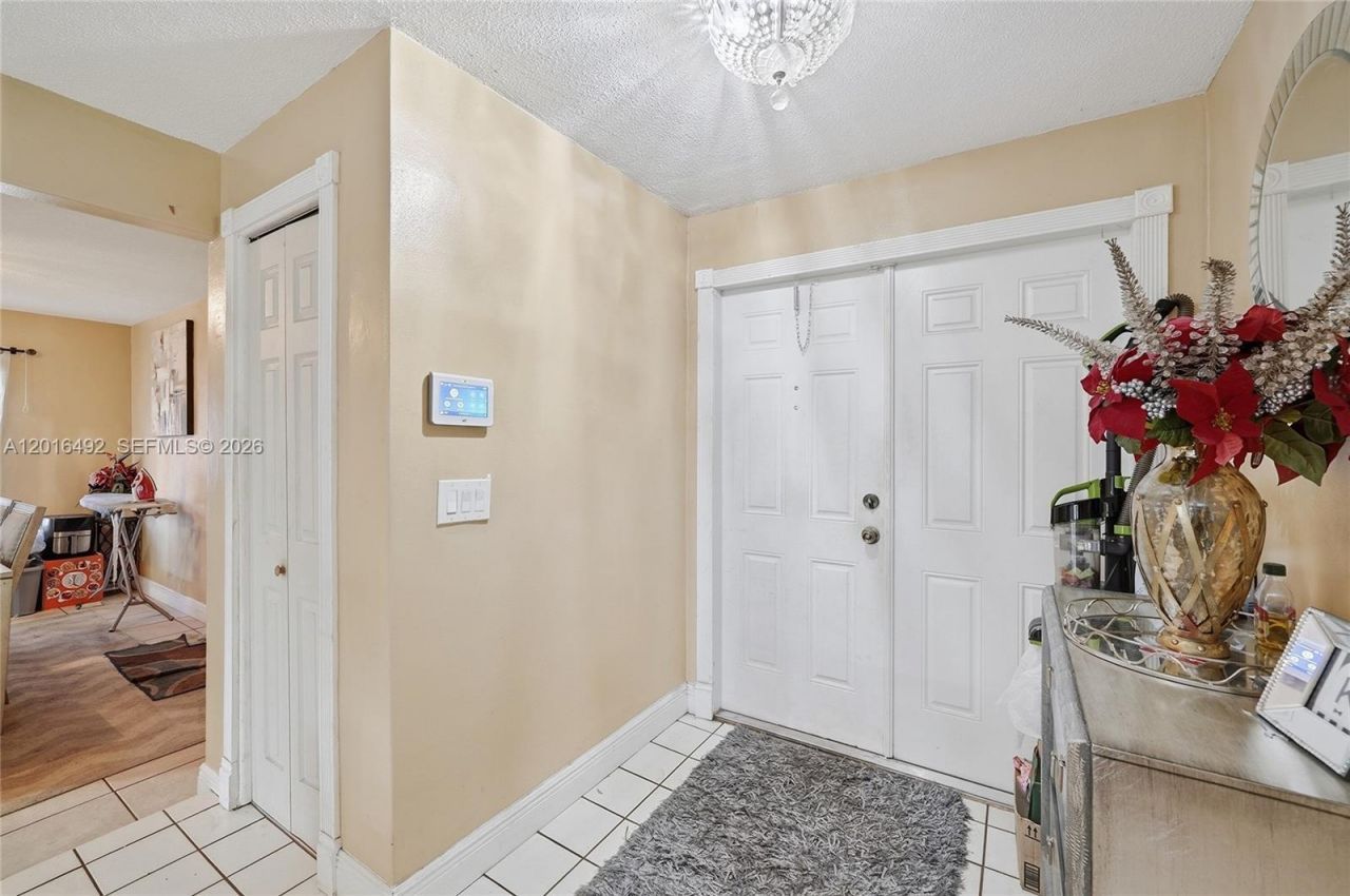 8271 NW 68th Ter, Tamarac, FL 33321 Photo
