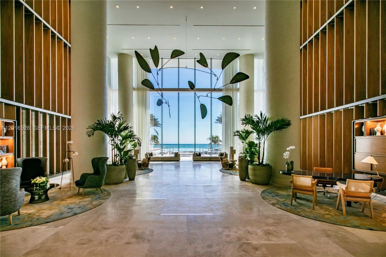 18501 Collins Ave , Unit PH5204, Sunny Isles Beach, FL 33160 Photo