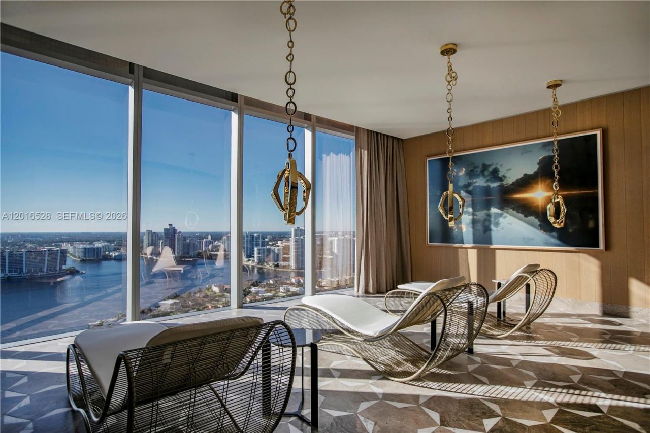 18501 Collins Ave , Unit PH5204, Sunny Isles Beach, FL 33160 Photo