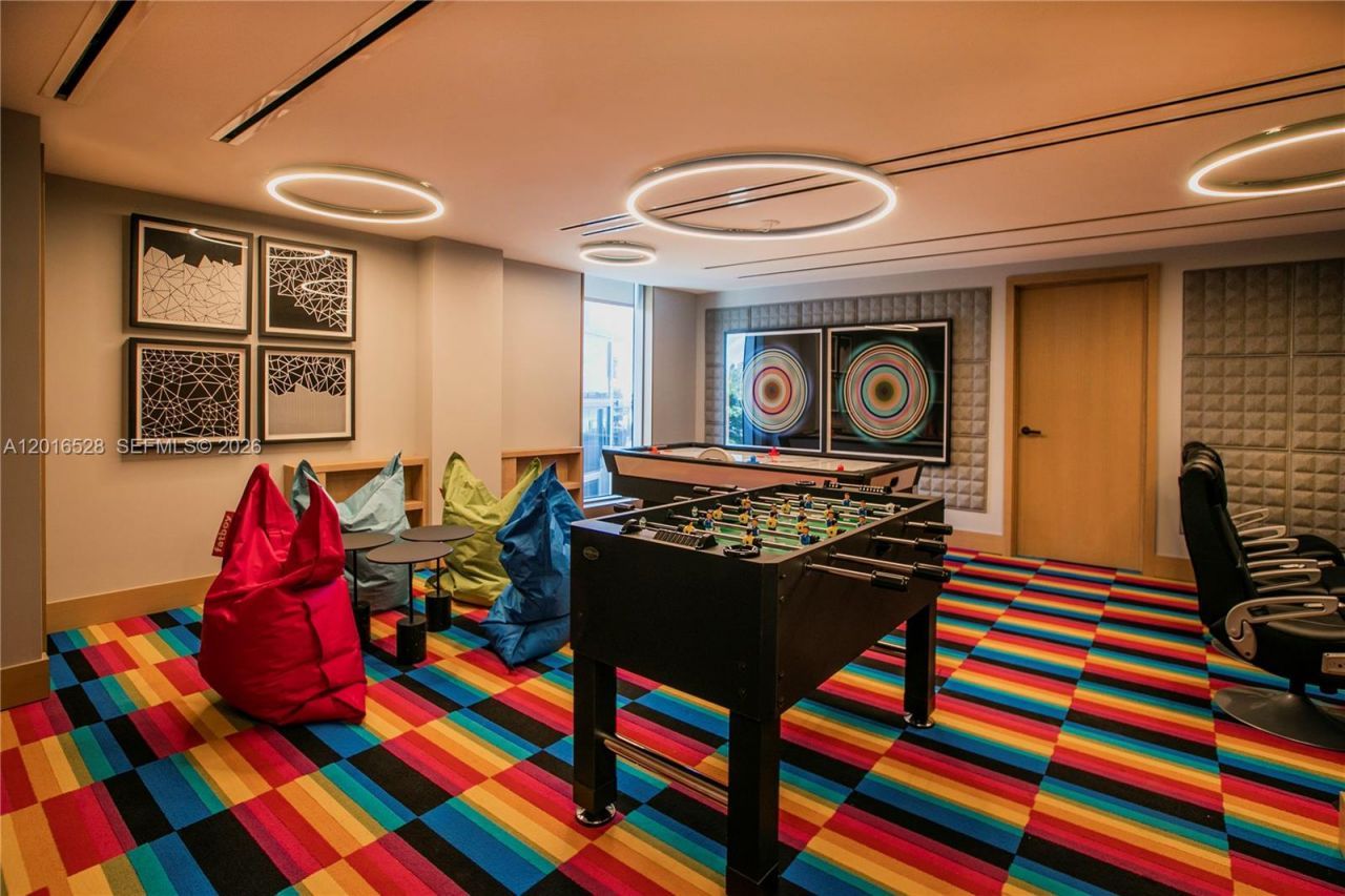 18501 Collins Ave , Unit PH5204, Sunny Isles Beach, FL 33160 Photo