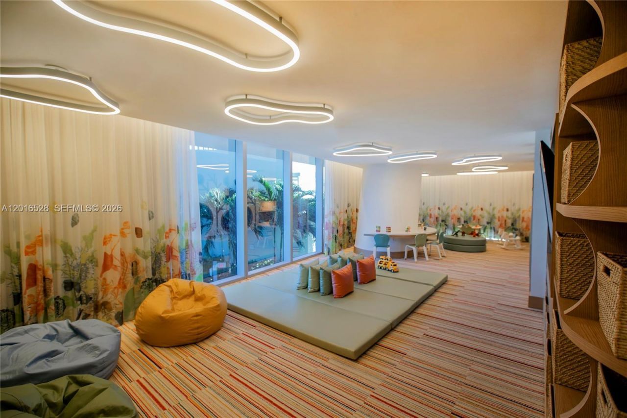 18501 Collins Ave , Unit PH5204, Sunny Isles Beach, FL 33160 Photo