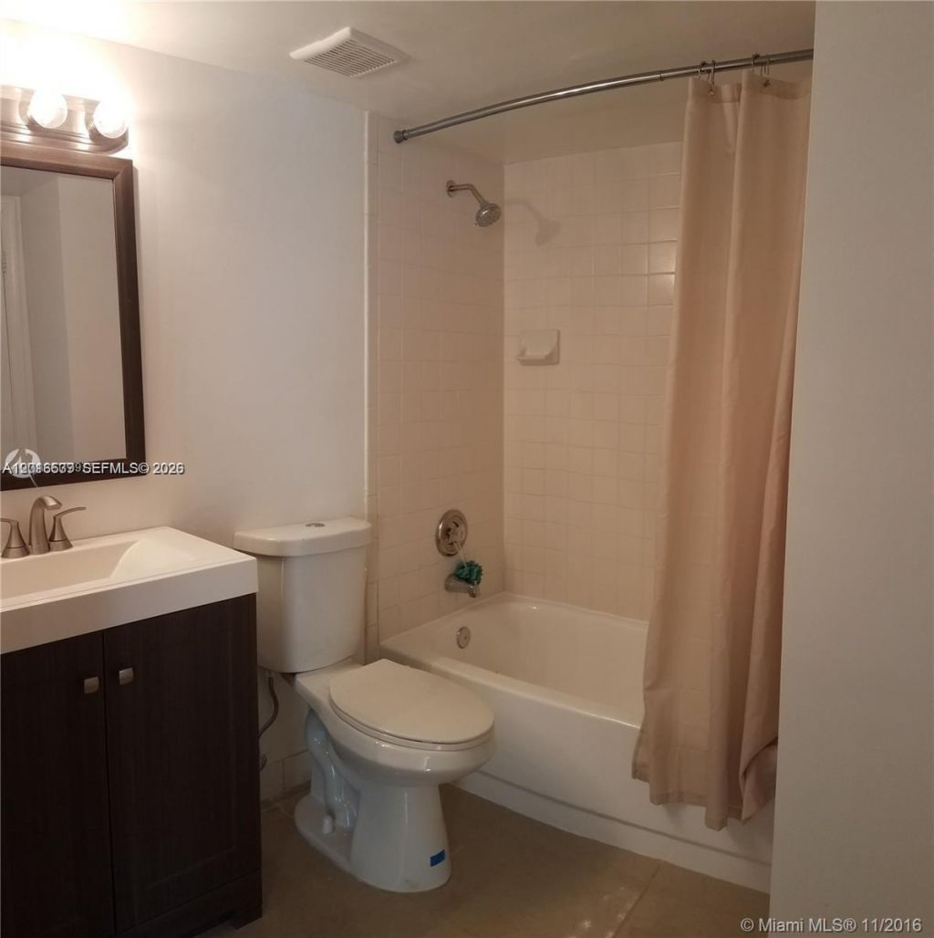 22202 Glenmoor Dr , Unit 22202, West Palm Beach, FL 33409 Photo
