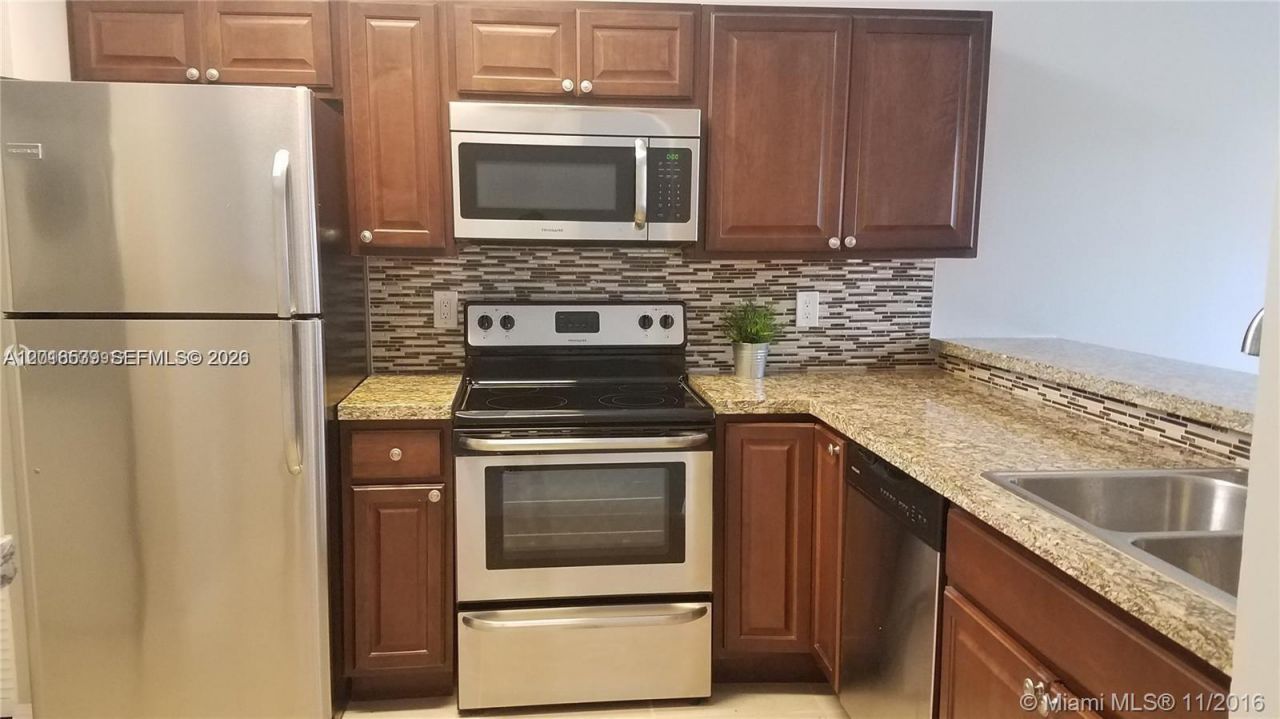 22202 Glenmoor Dr , Unit 22202, West Palm Beach, FL 33409 Photo