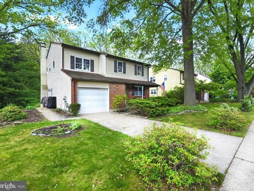 9033 Lykens Lane, Philadelphia, PA 19128 Main Photo