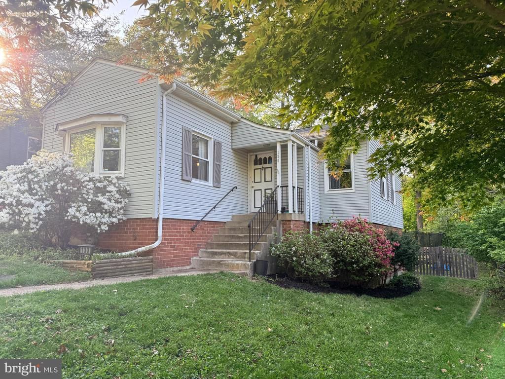 130 Whitmoor Terrace , Silver Spring, MD 20901 Main Photo