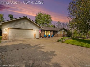 593 Deanna Drive, Lapeer Twp, MI 48446
