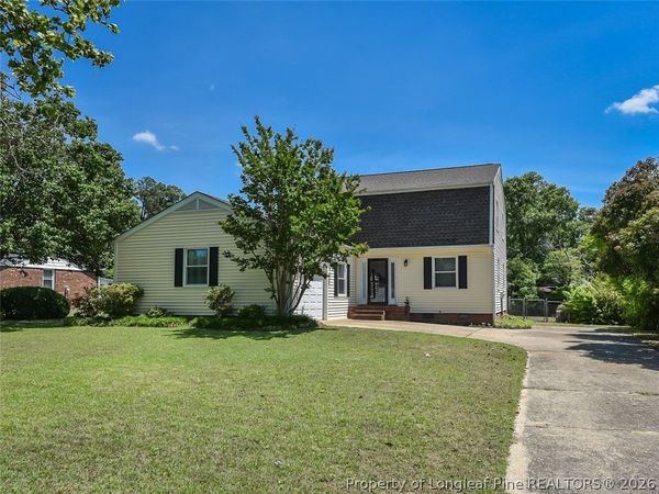 3551 Sturbridge Drive , Hope Mills, NC 28348
