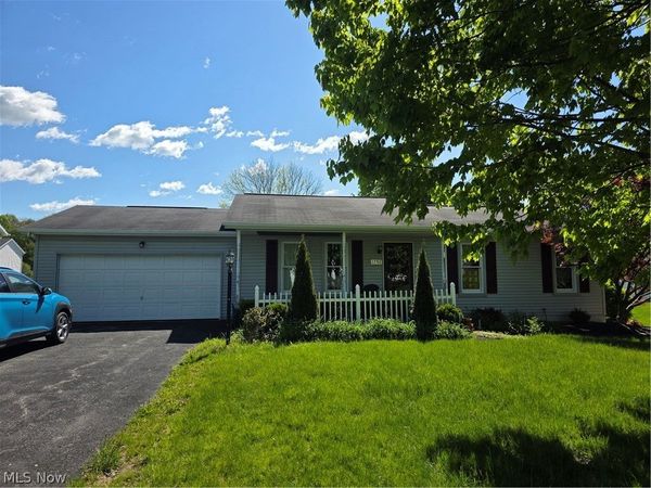 1752 Ansley Way , Salem, OH 44460