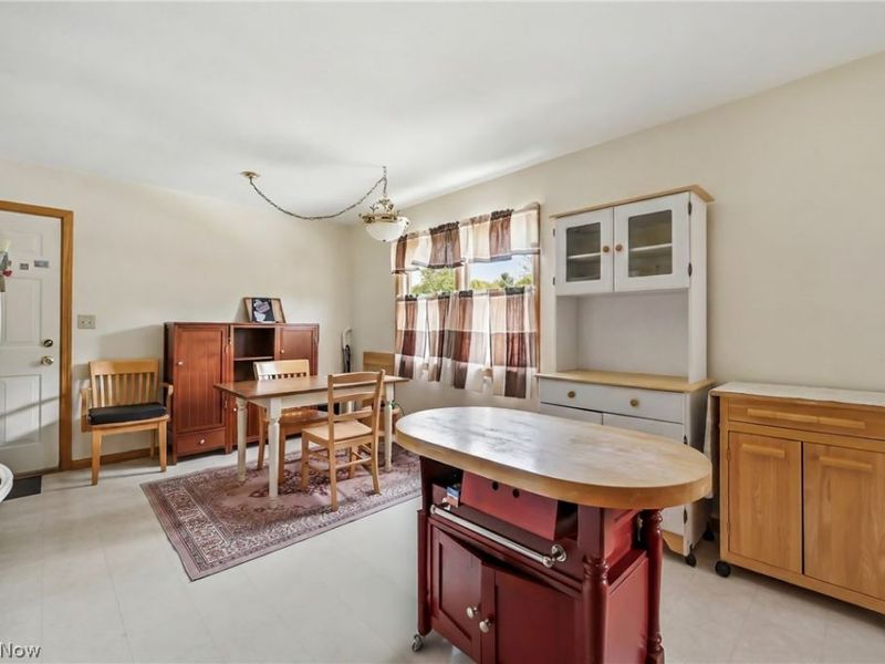 1752 Ansley Way, Salem, OH 44460 Photo 8