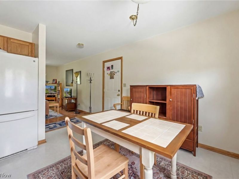 1752 Ansley Way, Salem, OH 44460 Photo 9