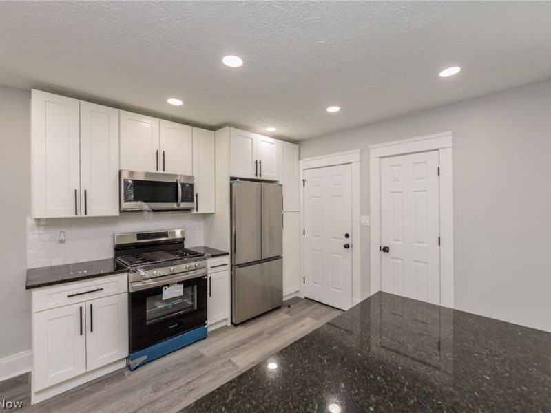 3569 W 136th Street, Cleveland, OH 44111 Photo 14