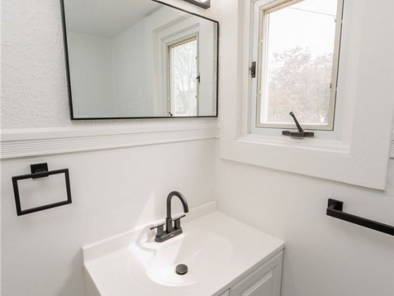 3569 W 136th Street, Cleveland, OH 44111 Photo 24