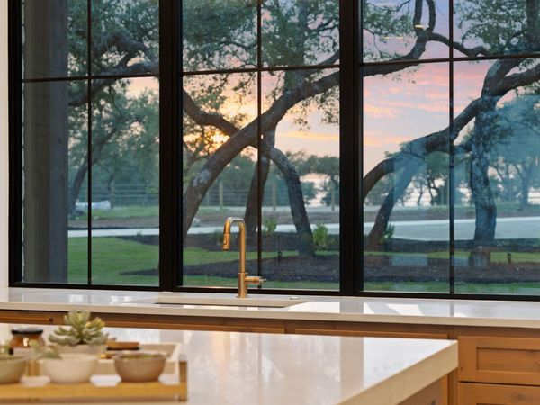 1149 Canyon Crossing View, Dripping Springs, TX 78620