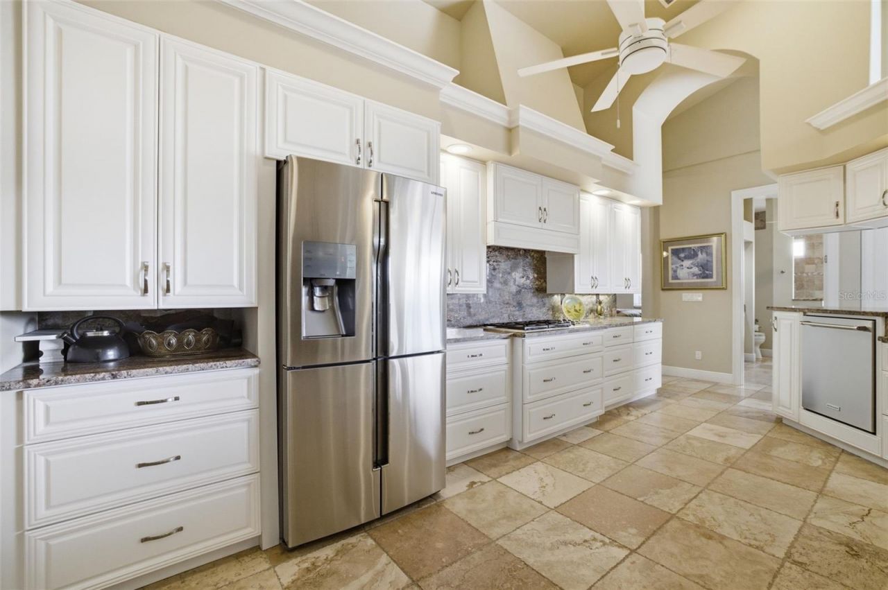 2504 Caloosa Shores Drive, Labelle, FL 33935 Photo