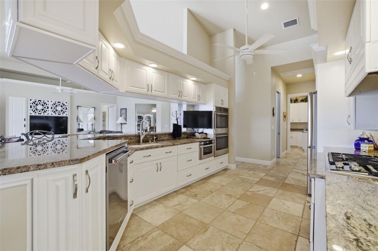 2504 Caloosa Shores Drive, Labelle, FL 33935 Photo