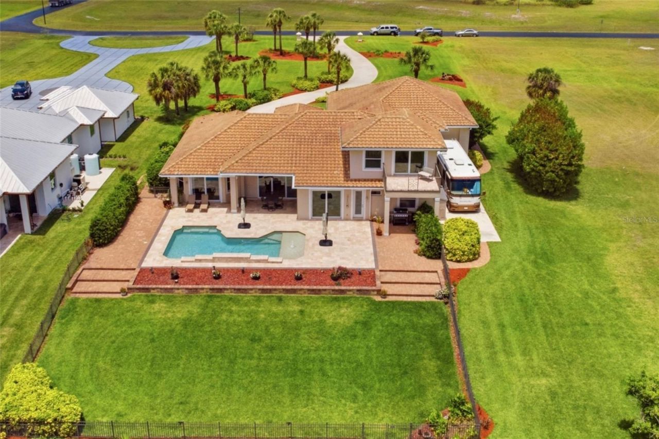 2504 Caloosa Shores Drive, Labelle, FL 33935 Photo
