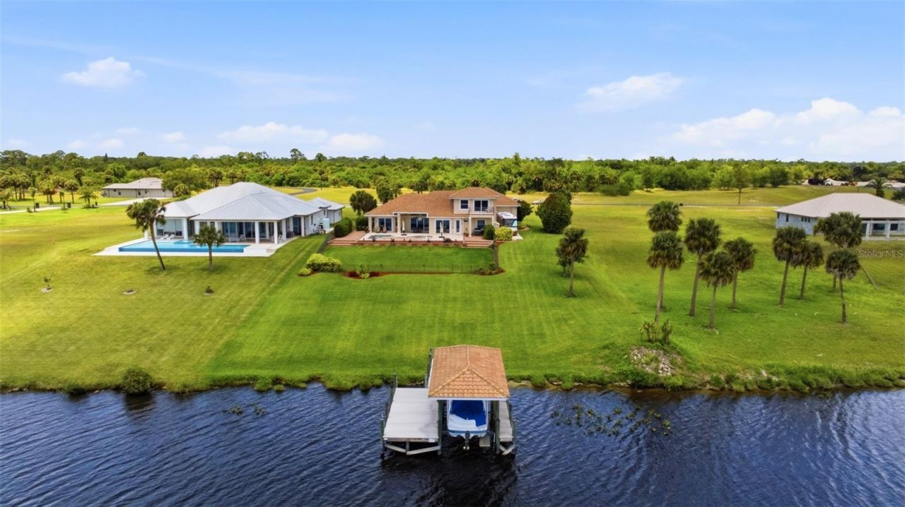 2504 Caloosa Shores Drive, Labelle, FL 33935 Photo