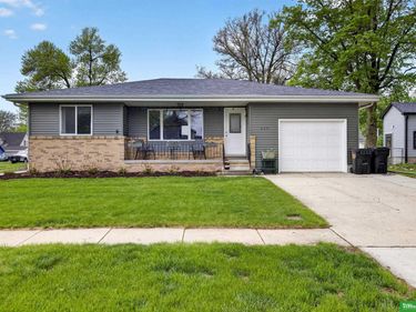 209 S 2nd Street , Cedar Bluffs, NE 68015