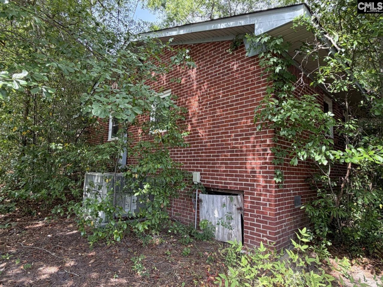 7441 Claudia Drive Photo 4